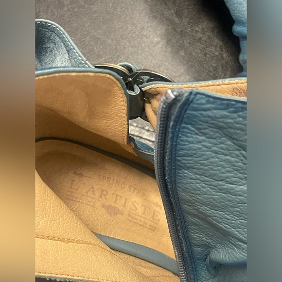 L'Artiste Spring Step Artsy Blue Leather Shooties Unique Booties Womens Size 40 - Picture 8 of 9